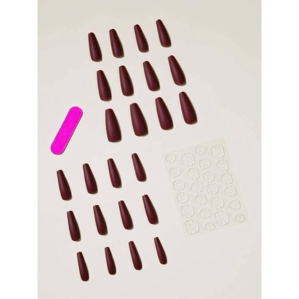 Maroon Nail Set